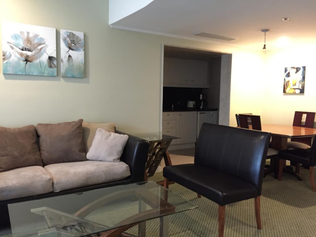 Aparta Hotel Torres De Suites Quito Kamer foto