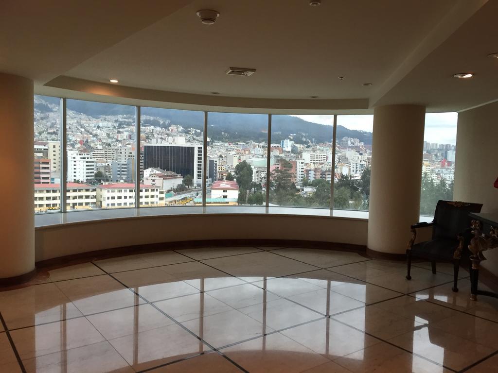 Aparta Hotel Torres De Suites Quito Kamer foto